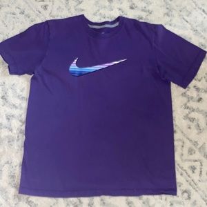 COPY - Vintage Style Nike Shirt